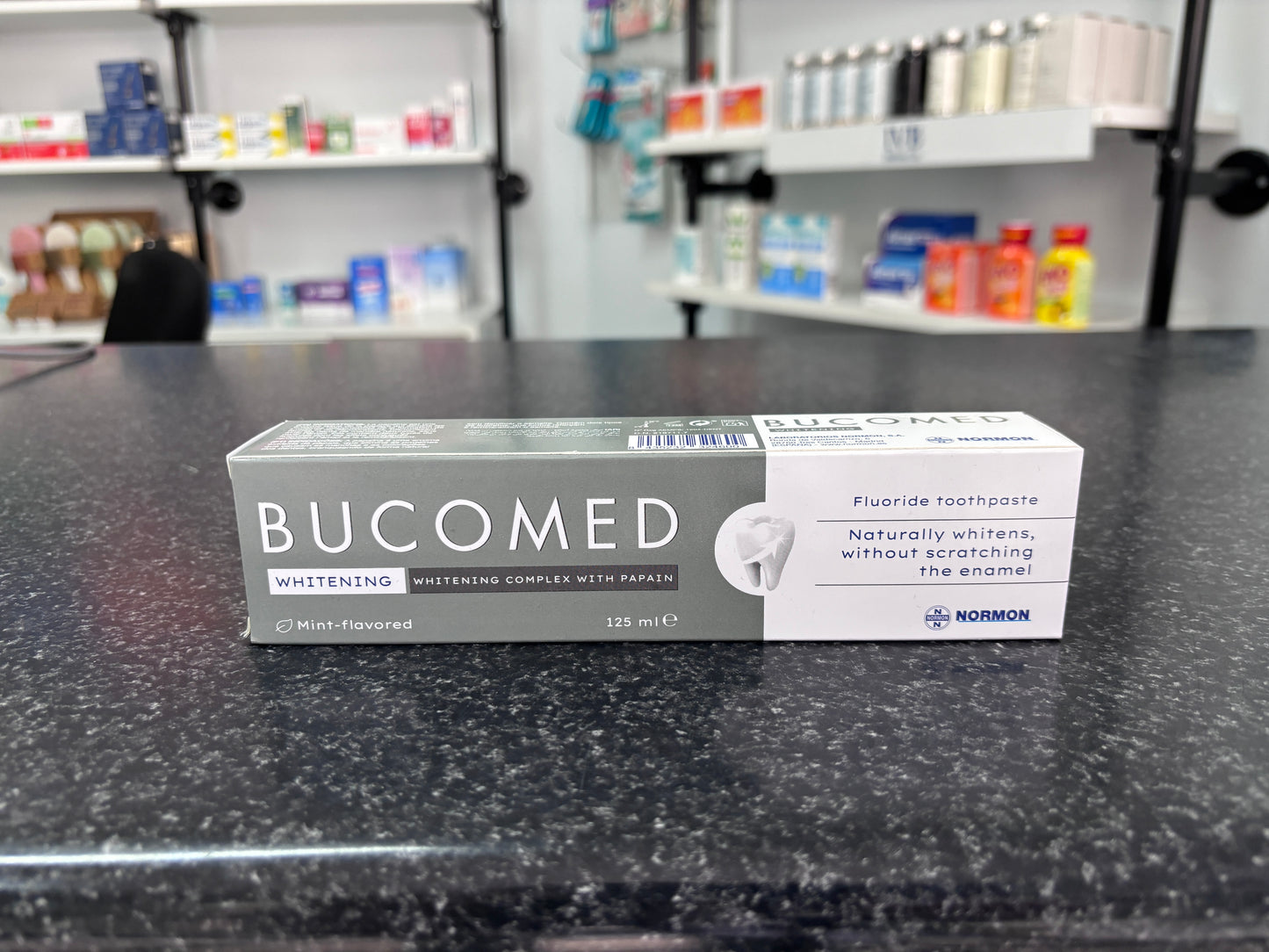 Pasta de dientes Bucomed Blanqueador