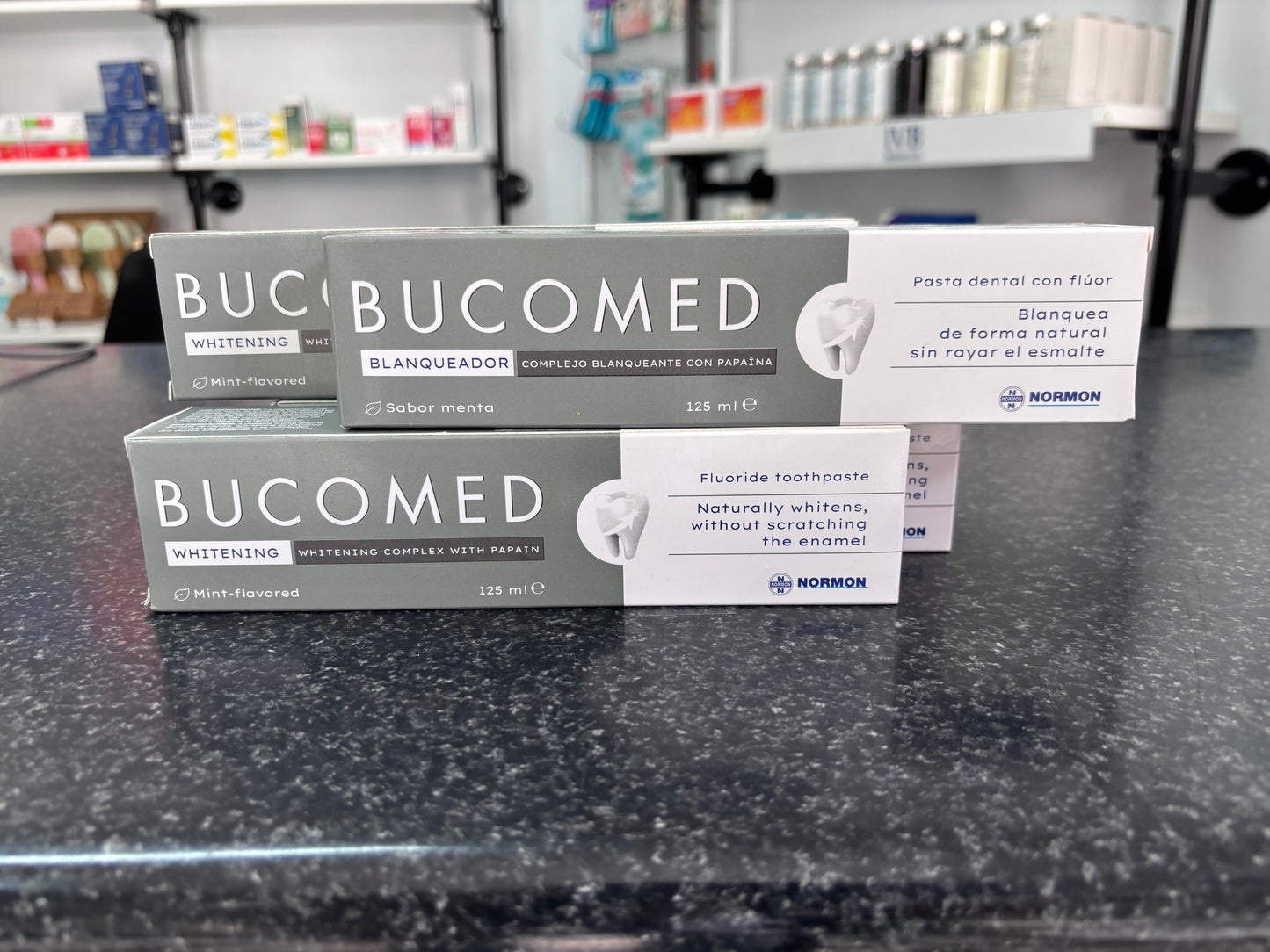 Pasta de dientes Bucomed Blanqueador