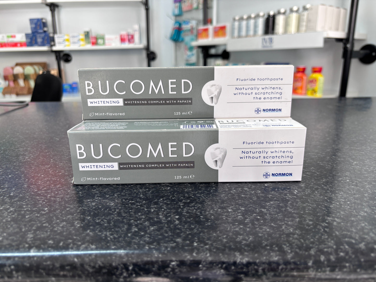 Pasta de dientes Bucomed Blanqueador